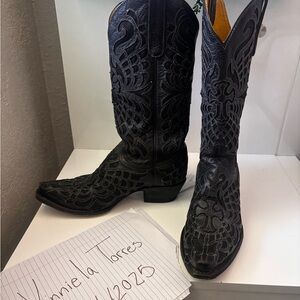 Cavanders women’s leather black with black cross sparkles inlay snip toe